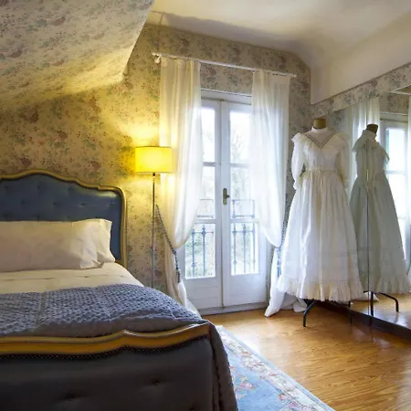 Laveno-mombello Sleeps 8 Pool Wifi Villa *