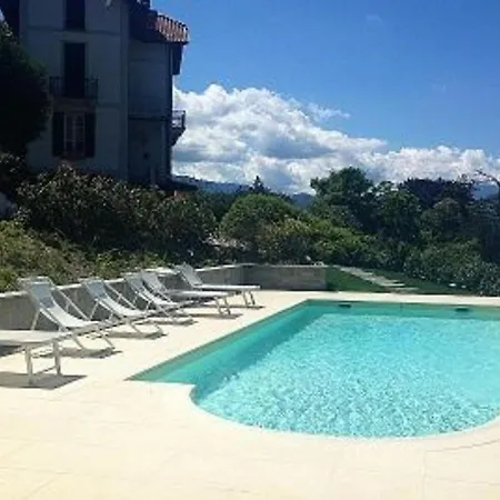 Laveno-mombello Sleeps 8 Pool Wifi Laveno-Mombello